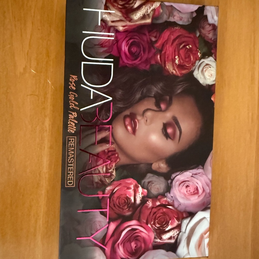 Huda Beauty Rose Gold Palette Remastered